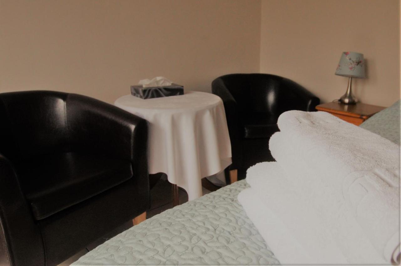 Dove House Bed & Breakfast Bishop's Cleeve Bagian luar foto